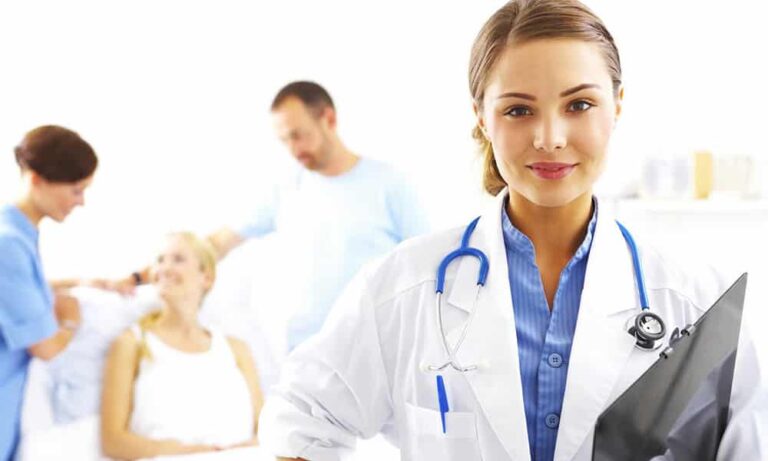 Quanto custa um plano de saúde Bradesco empresarial? 1 medico tratamento mulher
