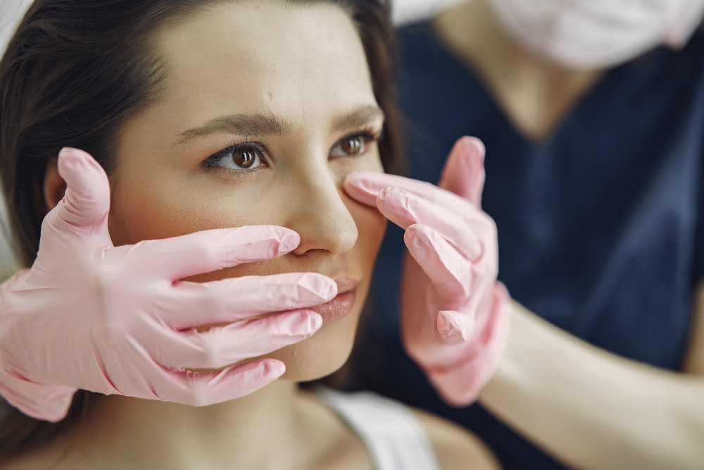 Quanto tempo demora a recuperação após a rinoplastia? 2 custa uma Rinoplastia