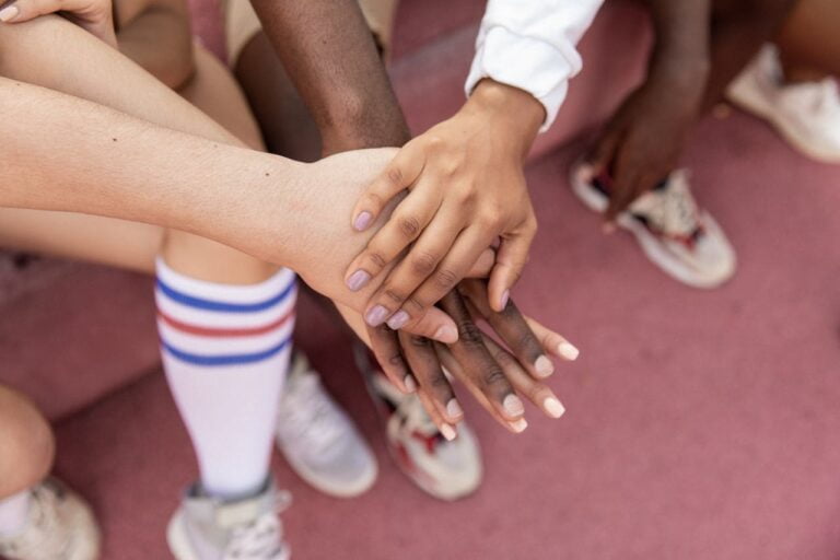 Qual o melhor tênis feminino para proteger o joelho? 1 tênis